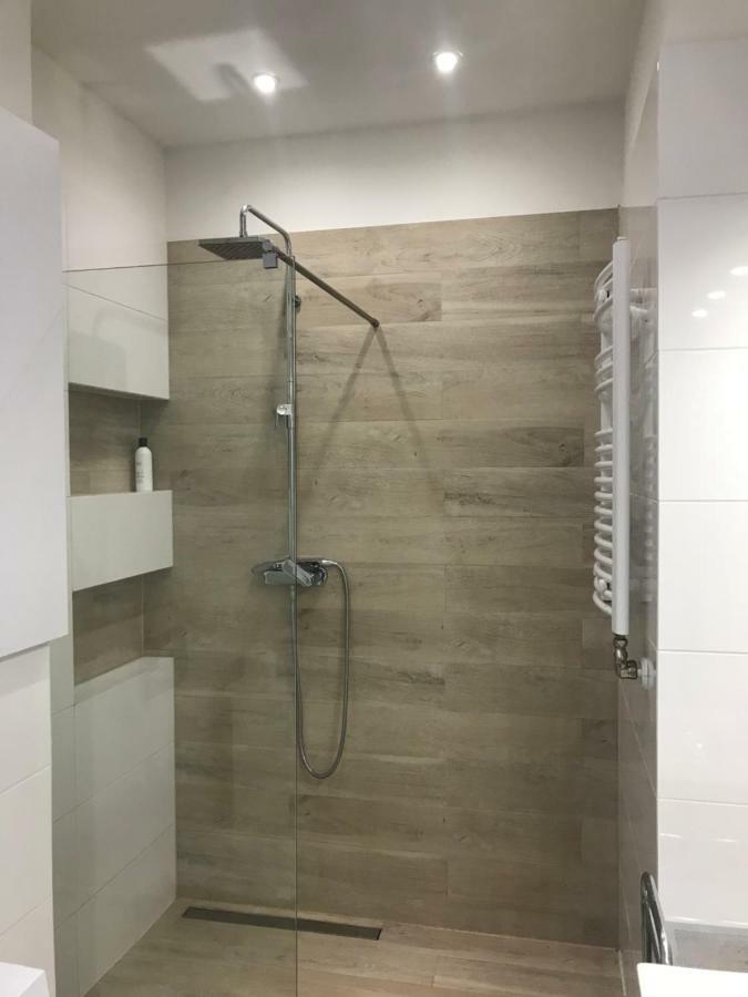 בוצ'ניה Klimatyczny Apartament Przy Bochenskim Rynku. מראה חיצוני תמונה