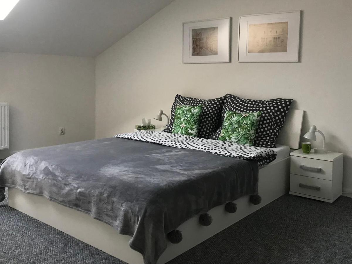 בוצ'ניה Klimatyczny Apartament Przy Bochenskim Rynku. מראה חיצוני תמונה