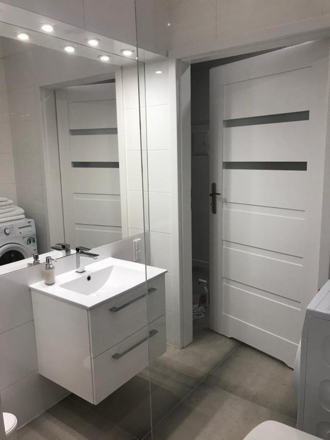 בוצ'ניה Klimatyczny Apartament Przy Bochenskim Rynku. מראה חיצוני תמונה
